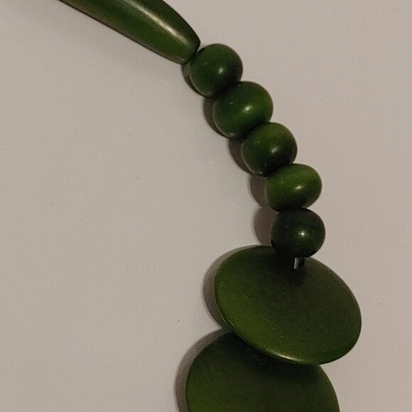 UNIQUE Wooden Beaded Necklace Forest Green Necklace Long - Picture 5 of 6